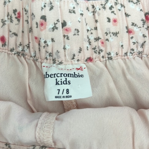 Abercrombie Kids Floral Skirt with Built in Shorts - Picture 3 of 6